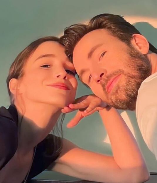 Chris Evans y Alba Baptista/Instagram: @Cevans