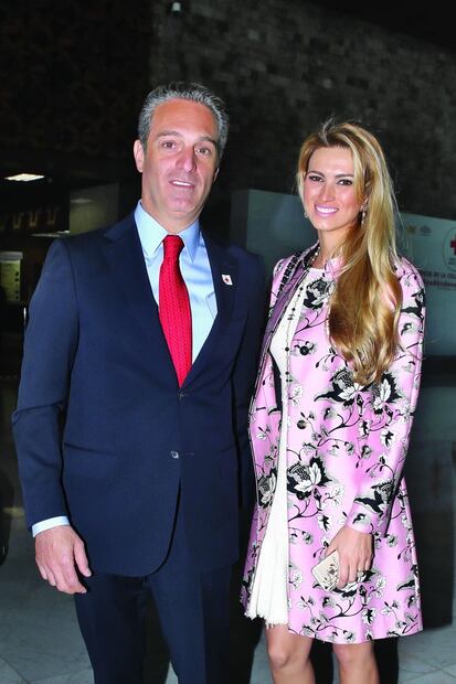 PORTADA: María Elena Torruco y Carlos Slim esperan a su cuarto hijo 