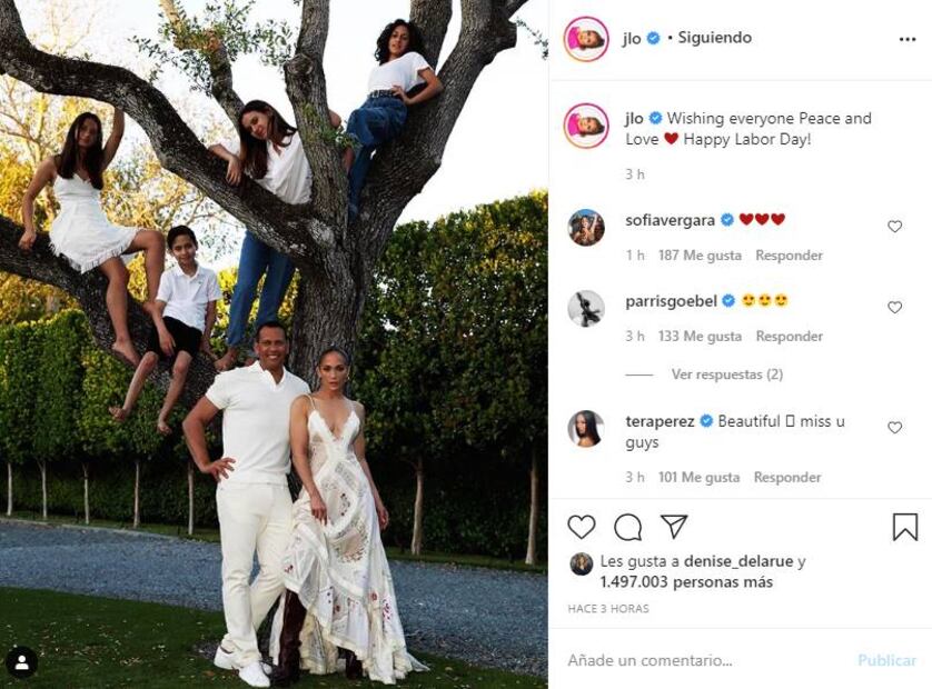 Jennifer Lopez y Alex Rodriguez posan con sus hijos en conmovedora foto
