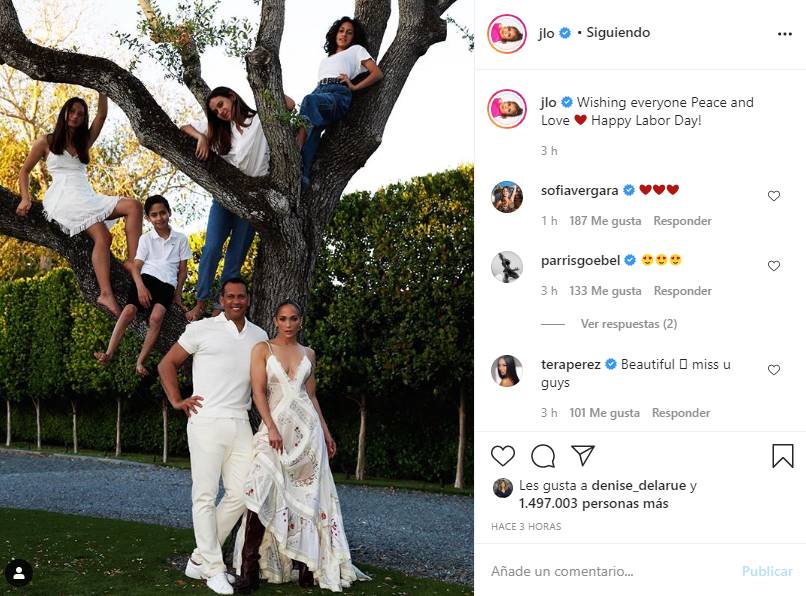 Jennifer Lopez y Alex Rodriguez posan con sus hijos en conmovedora foto