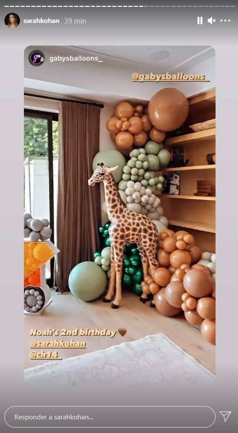 Sarah Kohan, esposa de "Chicharito", celebra los 2 años de Noah con un tierno  álbum de fotos