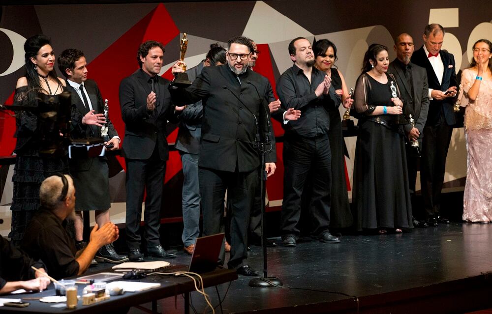 Ganadores, sorpresas y apariciones inesperadas en los Ariel 2017