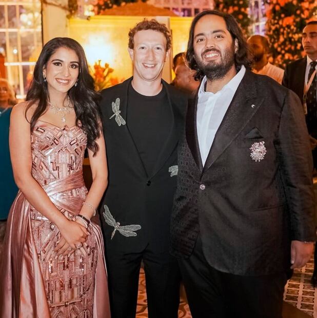 Mark Zuckerberg junto a Anant Ambani y Radhika Merchant / AP