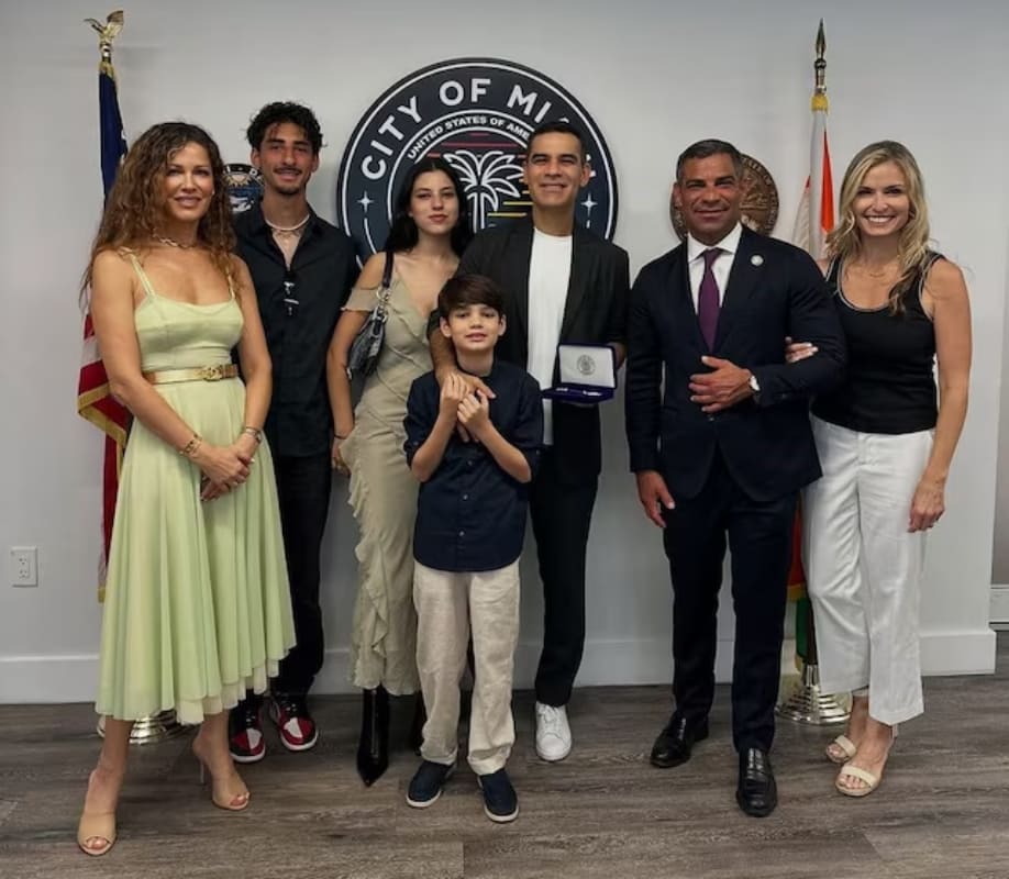 Jaydy Michel, Rafael Márquez, Rafaella, Leonardo, Francis Suárez y Gloria Fonts / Foto: Instagram