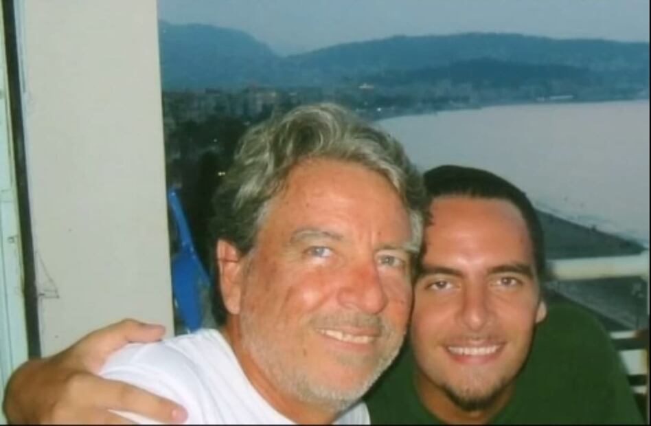 Adrián Olivares junto a su papá / Foto: Instagram