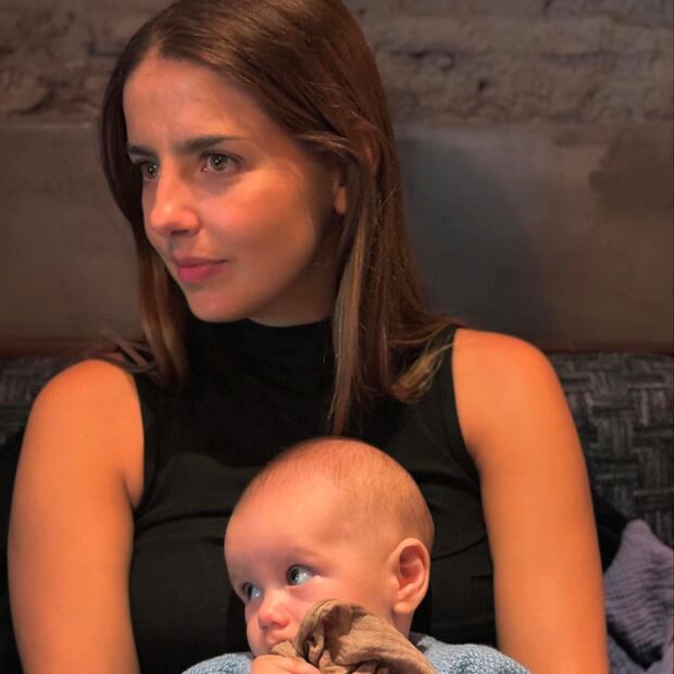 Michelle Renaud junto a su bebé / Foto: Instagram