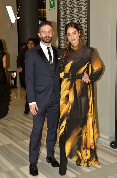 Esmeralda Pimentel y Osvaldo Benavides derrochan amor en público
