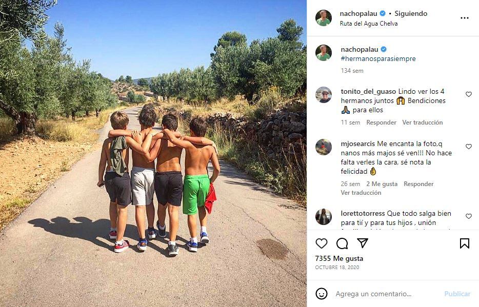 Los cuatro niños que Miguel Bosé y Nacho Palau criaron como hermanos