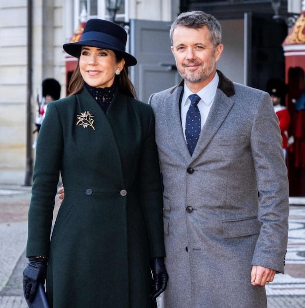 El príncipe heredero Frederik y la princesa Mary de Dinamarca en el palacio de Amalienborg en Copenhague previo a la visita del rey Felipe VI y Letizia de España / AFP