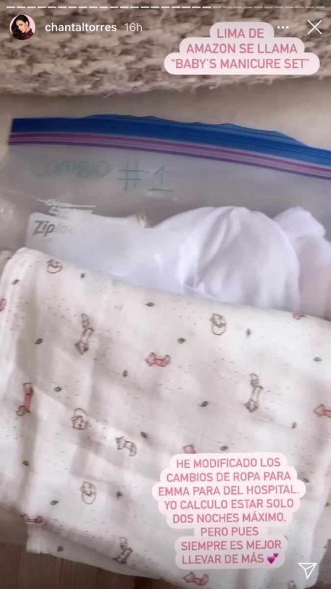 Los primeros cuatro cambios de ropa de baby Emma Torruco Torres