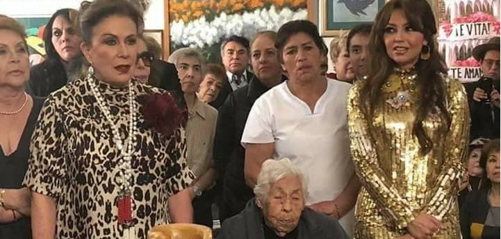 <p>A la reunión se dieron cita cerca de 50 personas <strong>(Fotos: Instagram/ Facebook)</strong></p>
