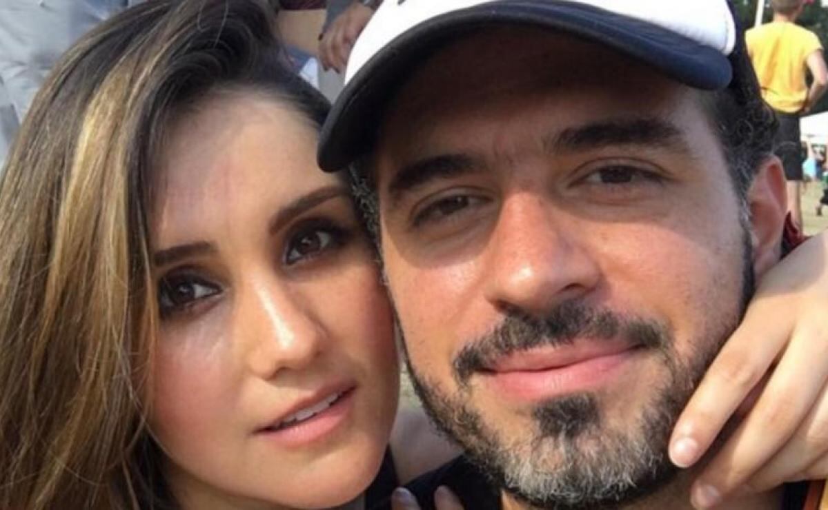 ¡Dulce María anuncia que está embarazada de su primer bebé!