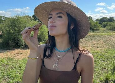 Sarah Kohan luce espectacular en sus mejores microkinis este invierno