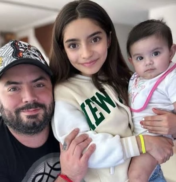 José Eduardo Derbez, Aitana y Tessa / Foto: Instagram