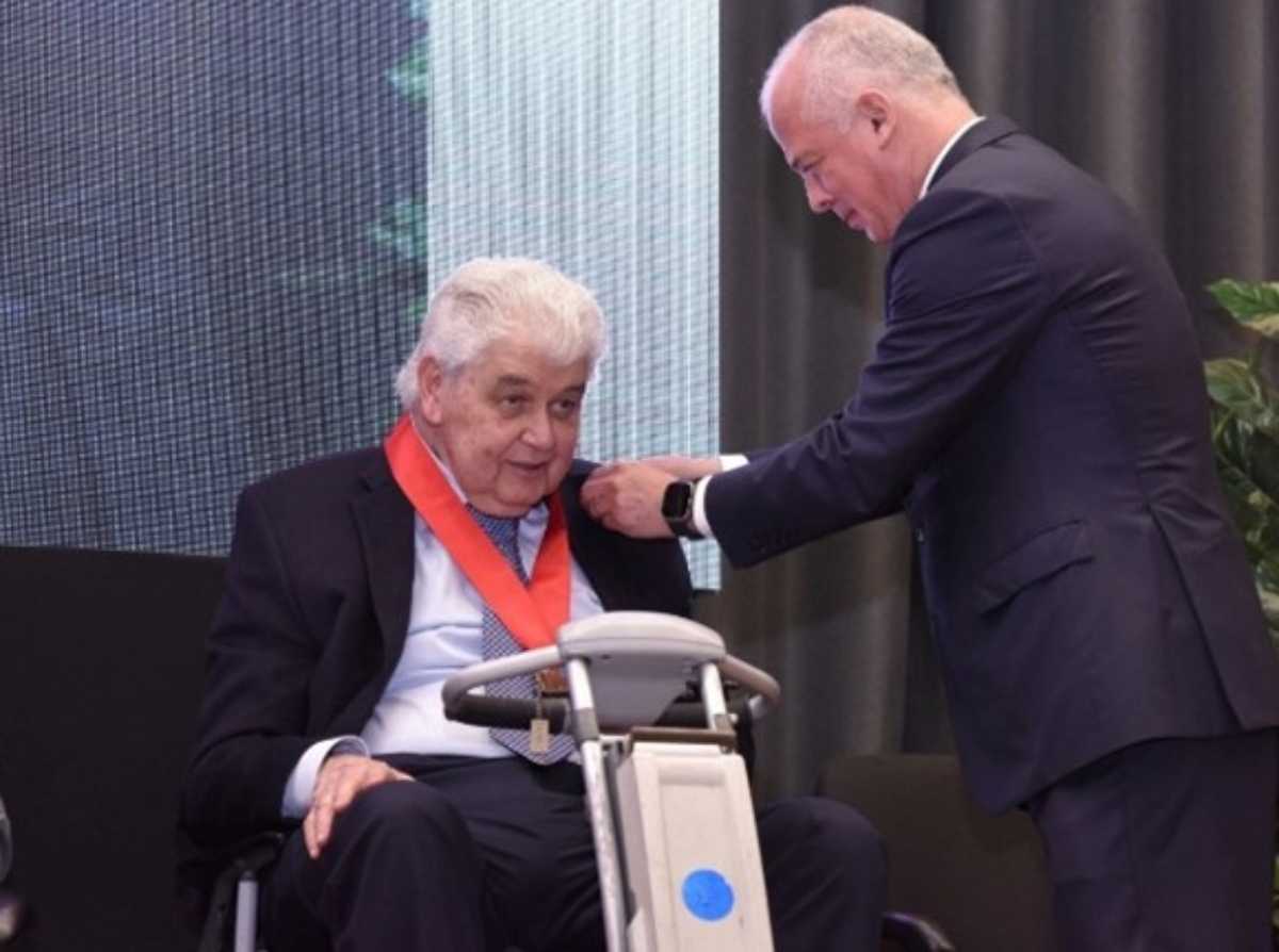 Alfredo Elias Ayub / Foto: Facebook Colegio de Ingenieros Civiles de México