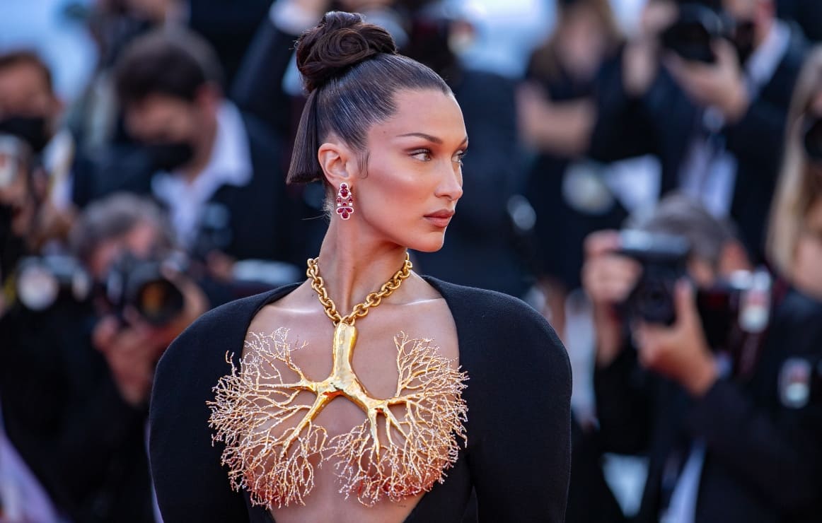 Festival de Cannes prohíbe las transparencias por "razones de decencia"