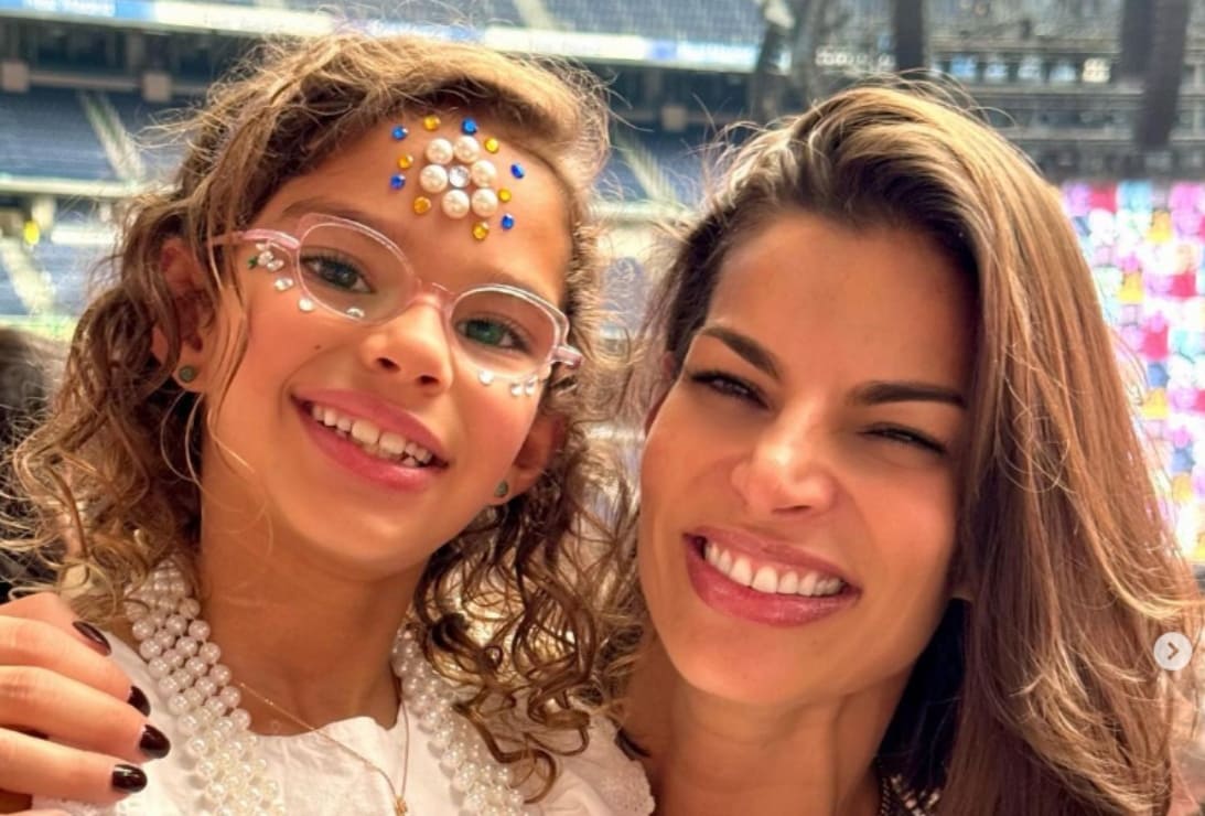 Bárbara Coppel y su hija Amaia en el concierto de Taylor Swift / Instagram
