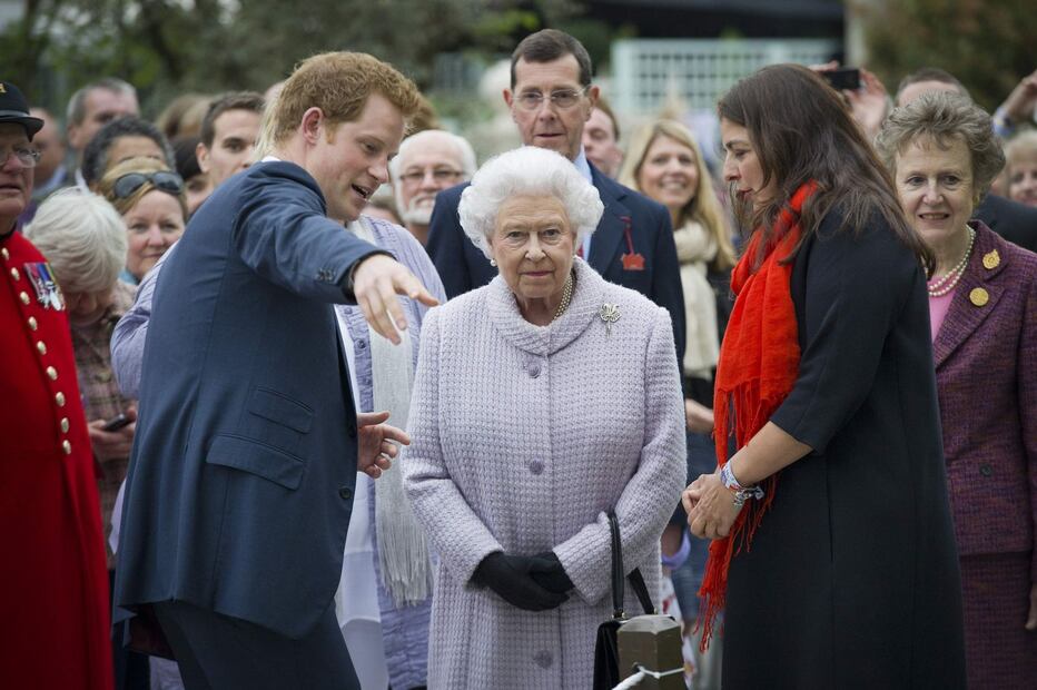 Meghan Markle y el príncipe Harry dedican mensaje a la reina Isabel II por su cumpleaños