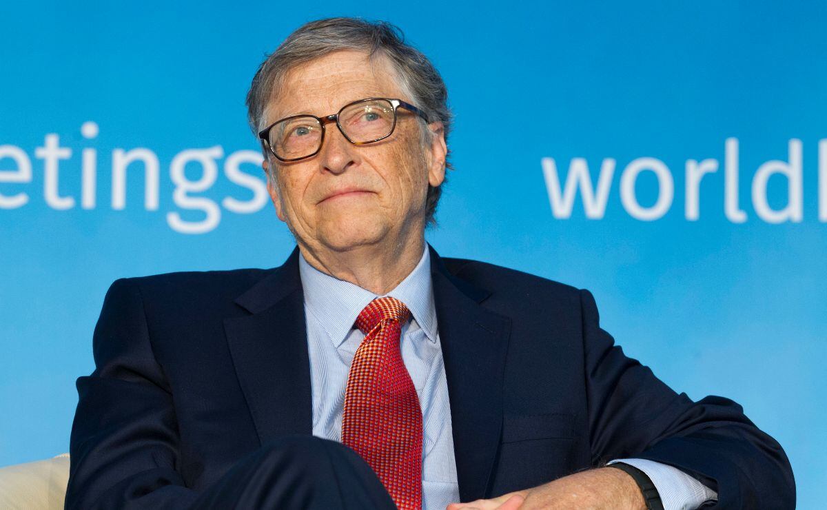 Bill Gates promete y lo cumple: publica que se vacunó contra el Covid
