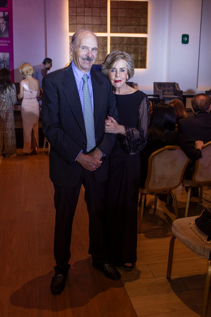 Oscar Garibay y Alejandra Ortiz. (Foto: Esteban Torreblanca)