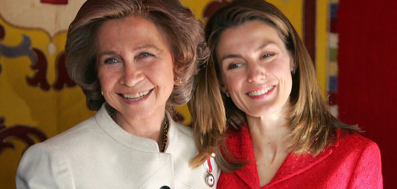 La reina Sofía de España es la más querida; la reina Letizia, la peor calificada