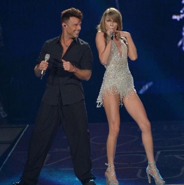 Ricky Martin acompañó a Taylor Swift en el escenario