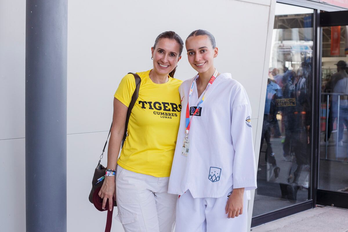 Yolanda Orozco y Pilar Oria. (Foto: Esteban Torreblanca)