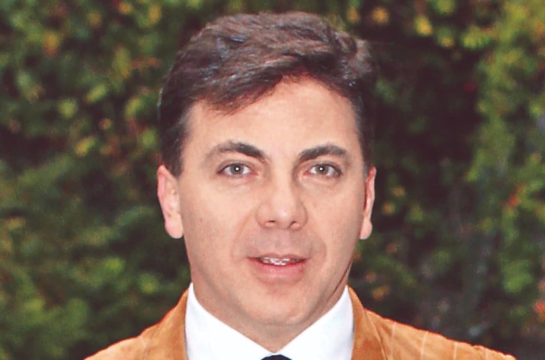 Cristian Castro no tiene planes de regresar a México pese a súplicas de Verónica Castro