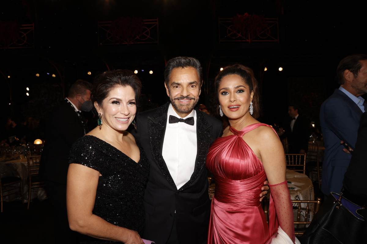 Eugenio Derbez se lleva la estatuilla de los SAG Awards por "CODA"