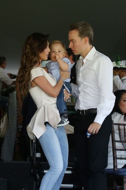 Anahí celebra a su esposo Manuel Velasco con una amorosa foto