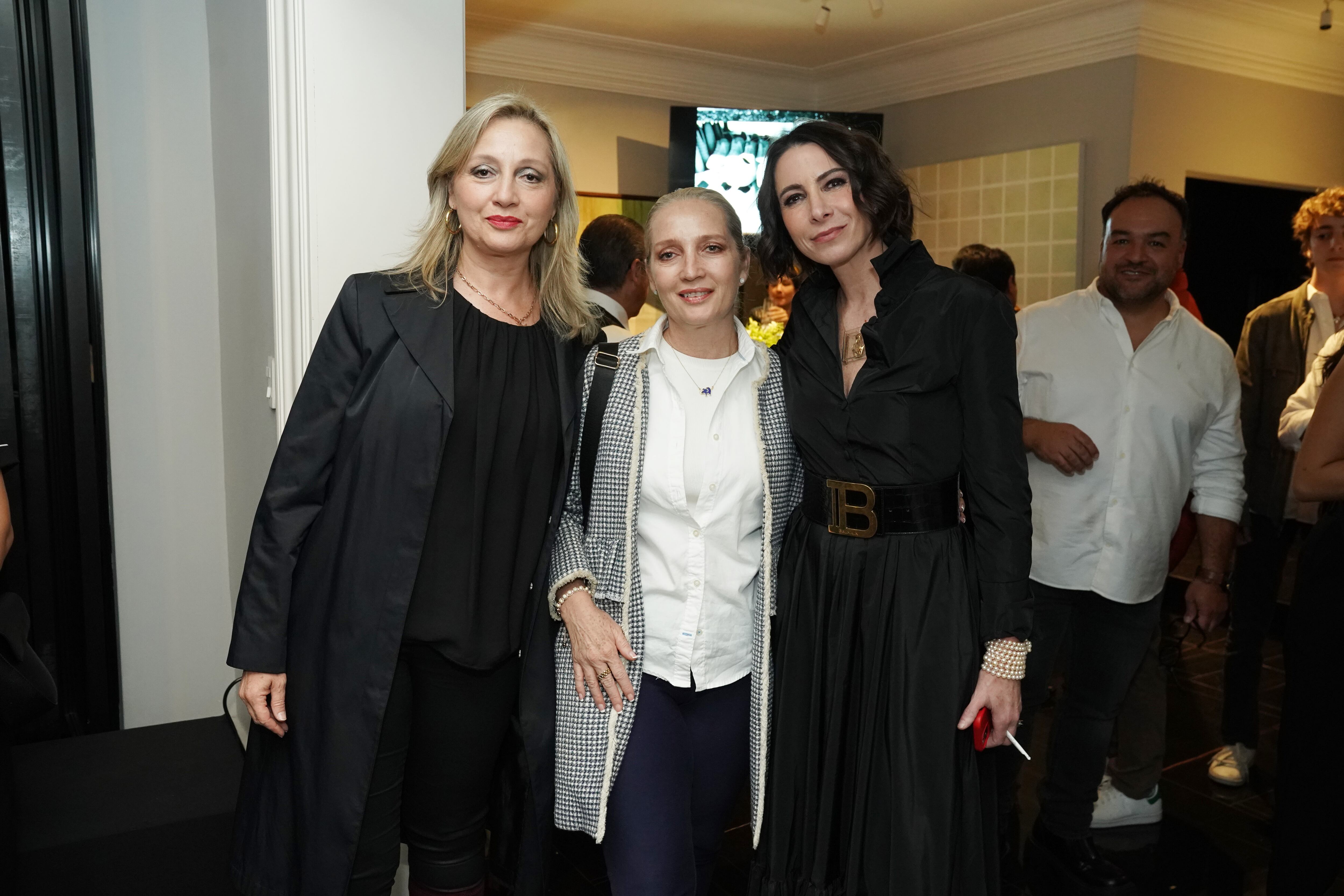 Márgara Adalid, Ana Adalid y Nicole Aloi. (Foto: Héptor Arjona)