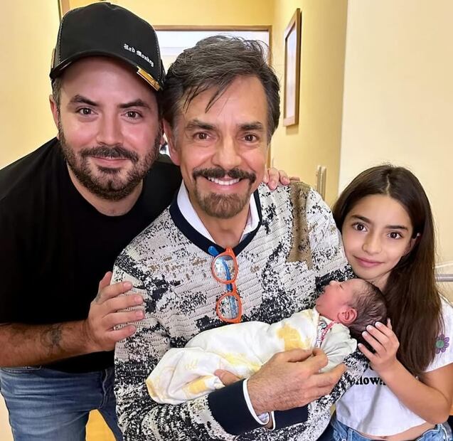 Eugenio Derbez, Aitana y José Eduardo con Tessa / Foto: Instagram