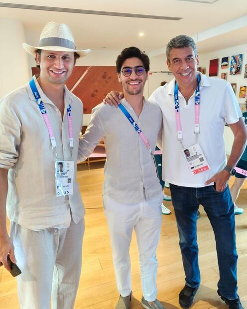 Arturo Elias Slim (sombrero) con su hermano Alejandro y su papá, el empresario Arturo Elias Ayub / Foto: Instagram