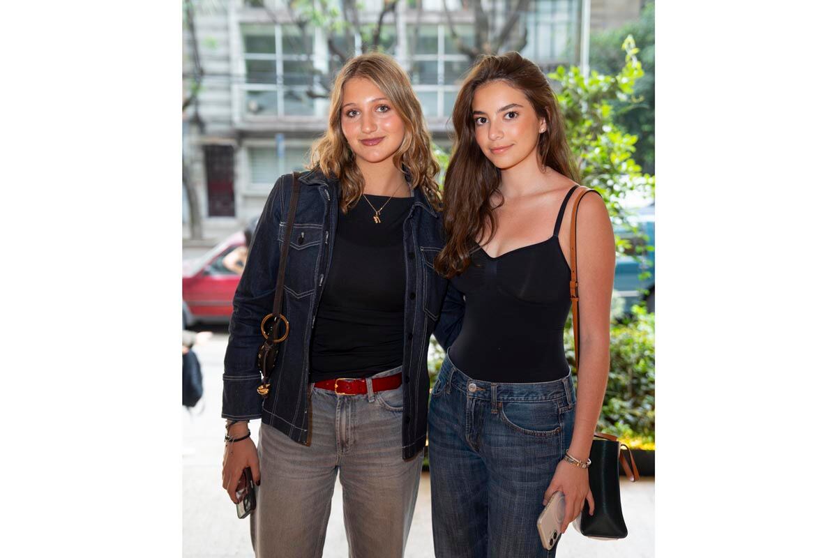 Natalia Carmona y Amina Juárez. (Foto: Héptor Arjona)
