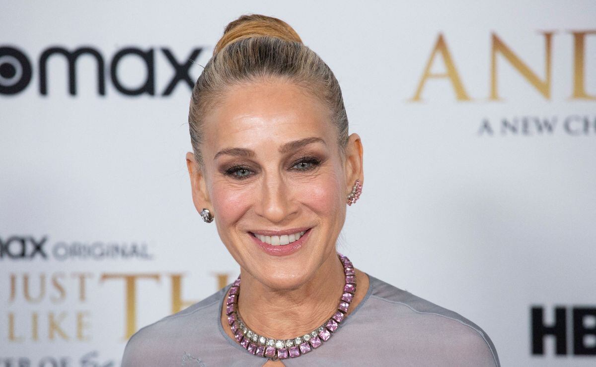 Sarah Jessica Parker recuerda a Carrie Bradshaw con un espectacular Oscar de la Renta