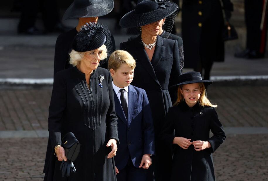 El príncipe William a sus hijos: "Camila no es su abuelastra"