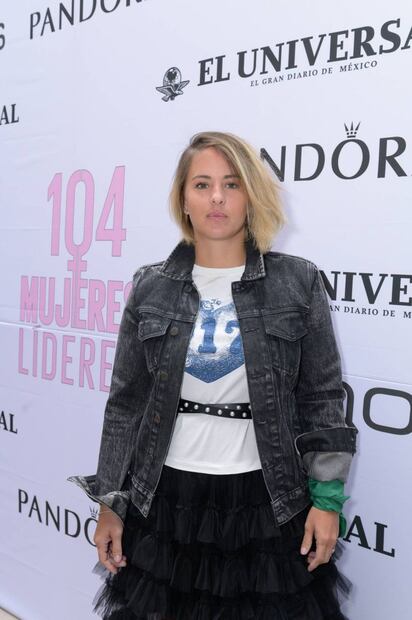 Claudia Sheinbaum y Ximena Sariñana en el desayuno de las 104 Mujeres Líderes de México