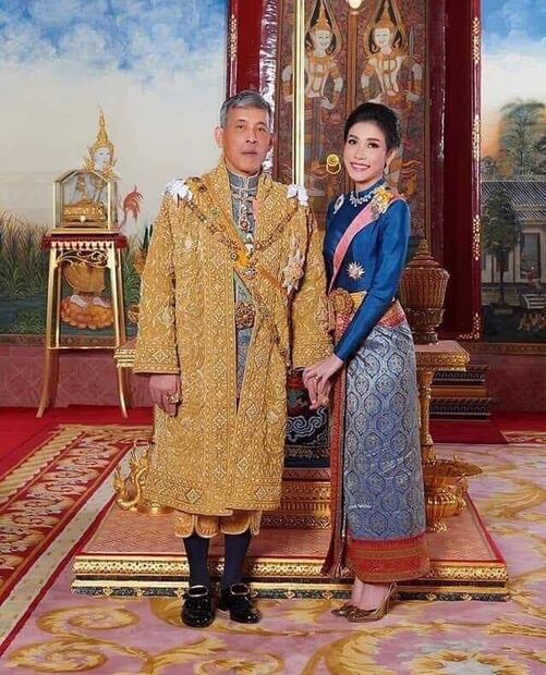 Filtran imágenes íntimas de la concubina del rey de Tailandia