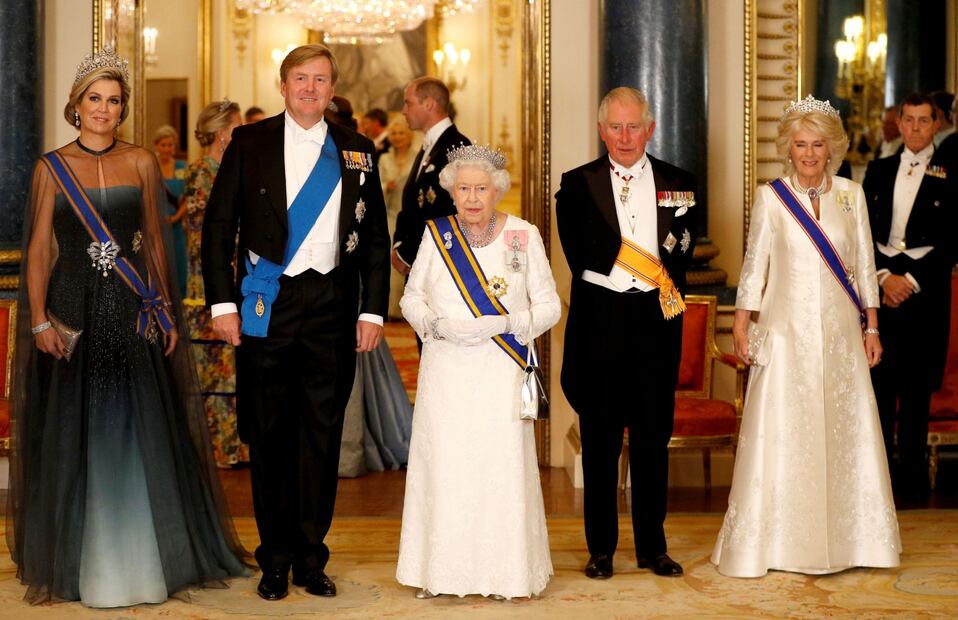 Máxima estrena el diamante más grande de la corona holandesa en Buckingham