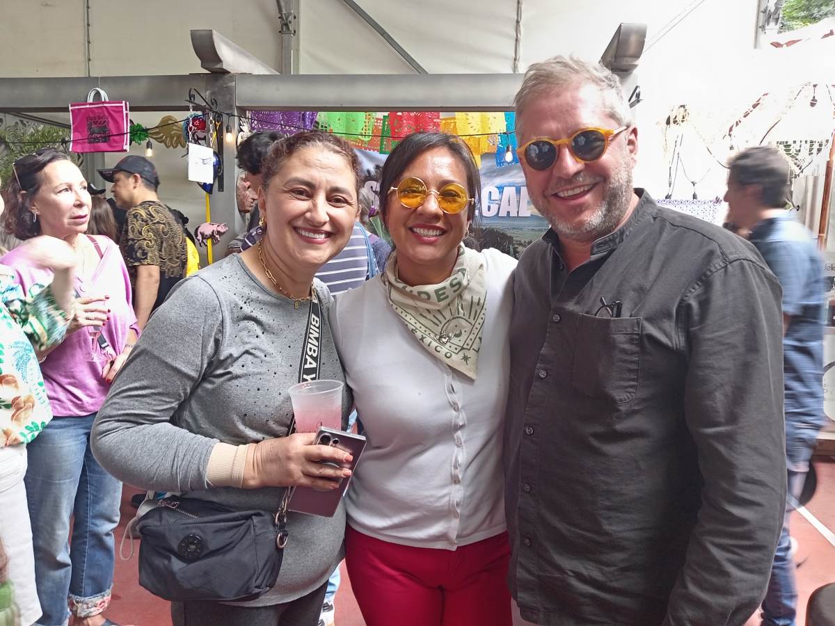 Betty Súcar, Elisúa Romero y Agustín Solórzano. (Foto: Emilio Farfan)