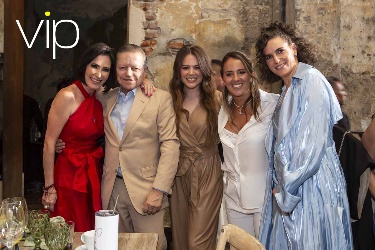 Alejandra y Arturo Zaldívar, Joy Huerta, Saskia Niño de Rivera y Diana Atri. (Fotos: Esteban Torreblanca)