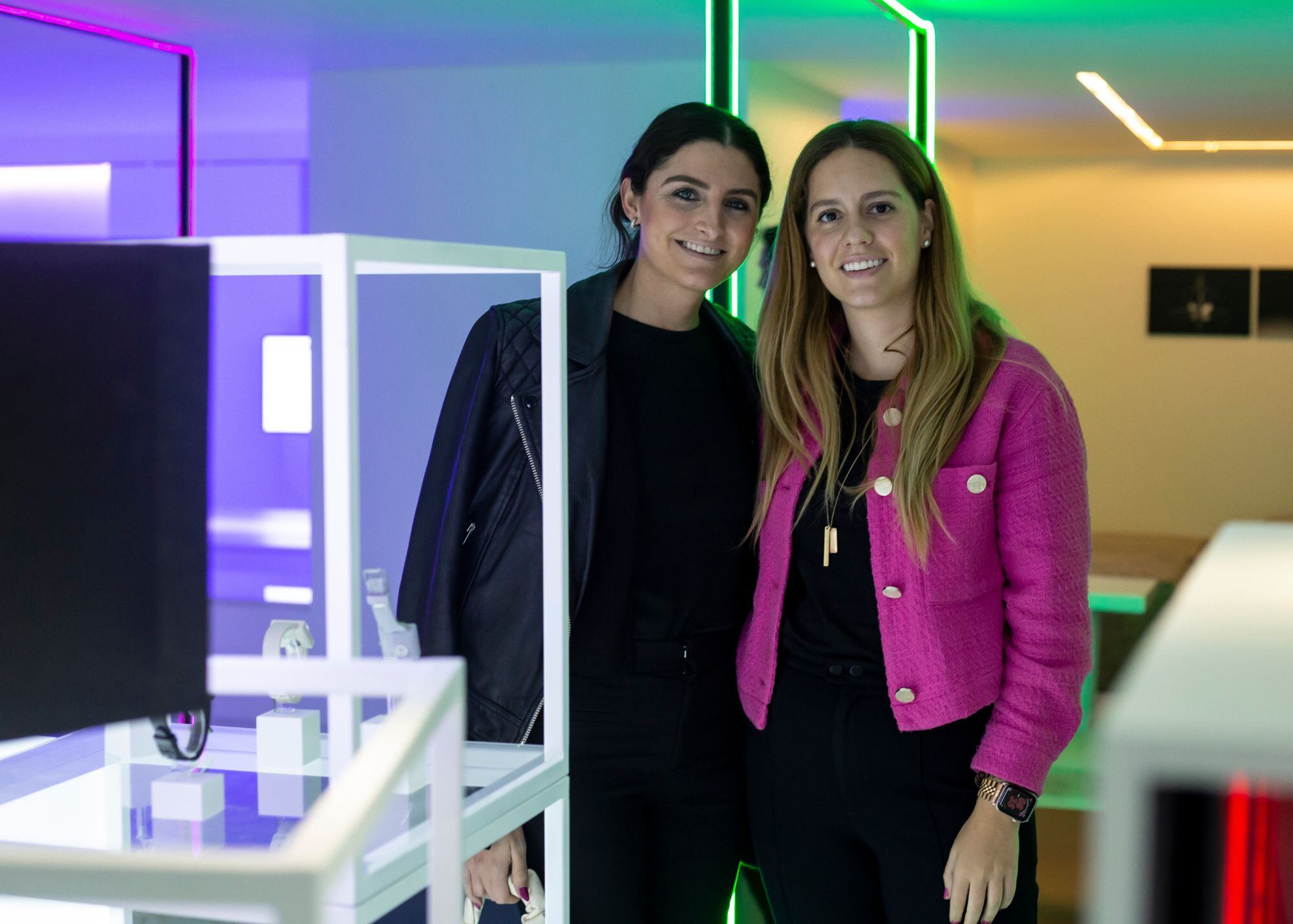 Begoña Ruiz y Constanza Alcocer. (Foto: Esteban Torreblanca)