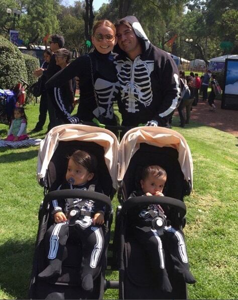 Así fue el primer cumpleaños de los mellizos de Elizabeth Álvarez y Jorge Salinas