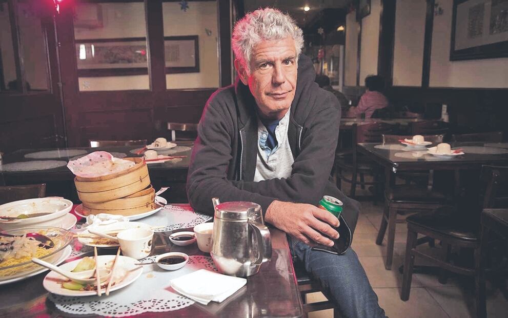 Libro revela los duros días del chef Anthony Bourdain antes de quitarse la vida