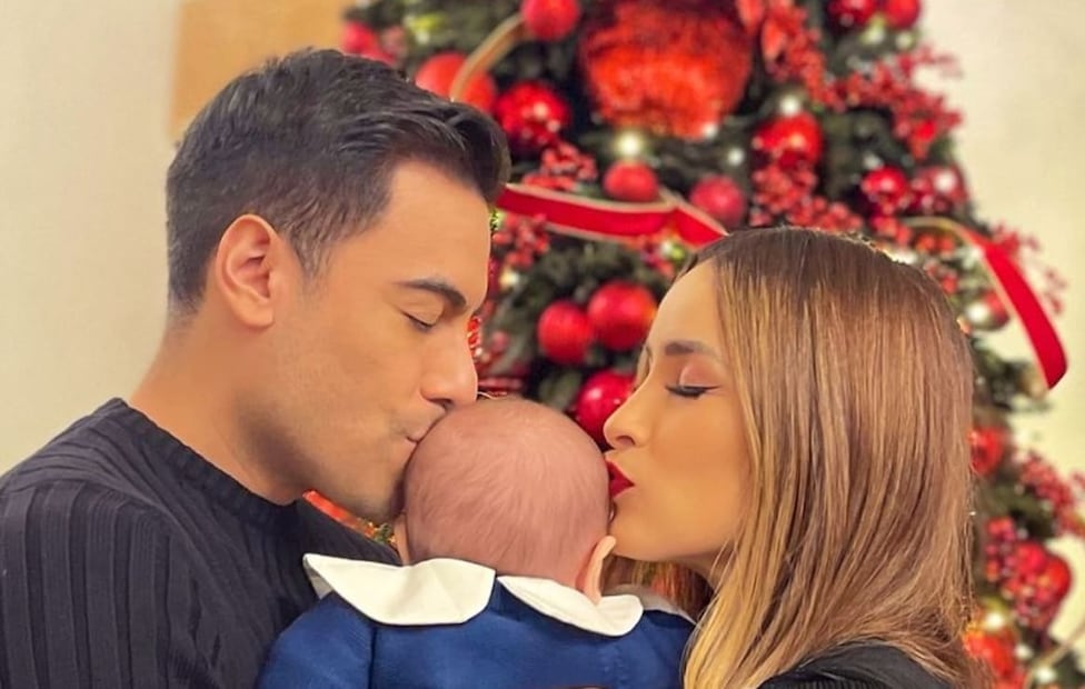 Carlos Rivera y Cynthia Rodríguez con su bebé / Instagram