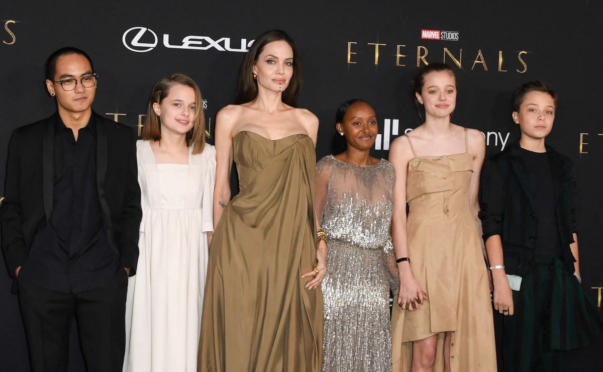 Angelina Jolie y sus hijos reciclan vestidos para el estreno de “Eternals”