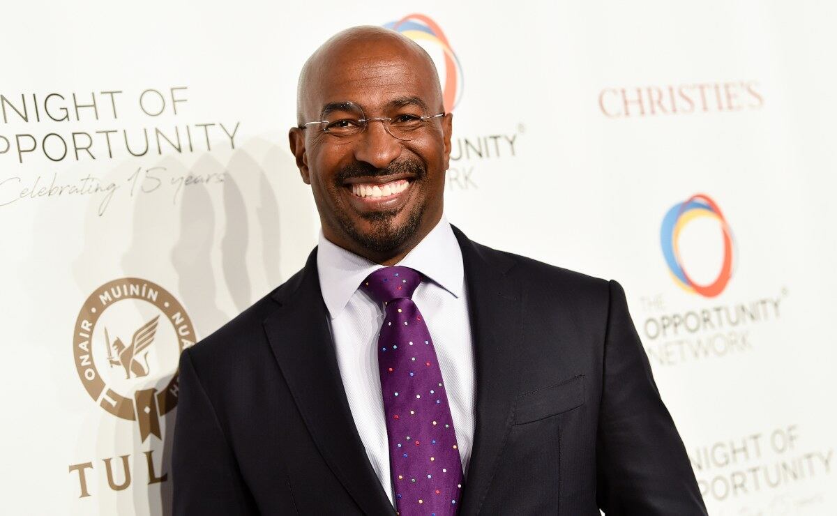 Van Jones, analista en CNN, lloró al aire por el triunfo de Joe Biden