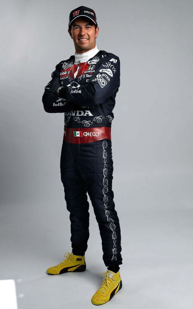 Así es el traje de mariachi que usará "Checo" Pérez en el Gran Premio de México