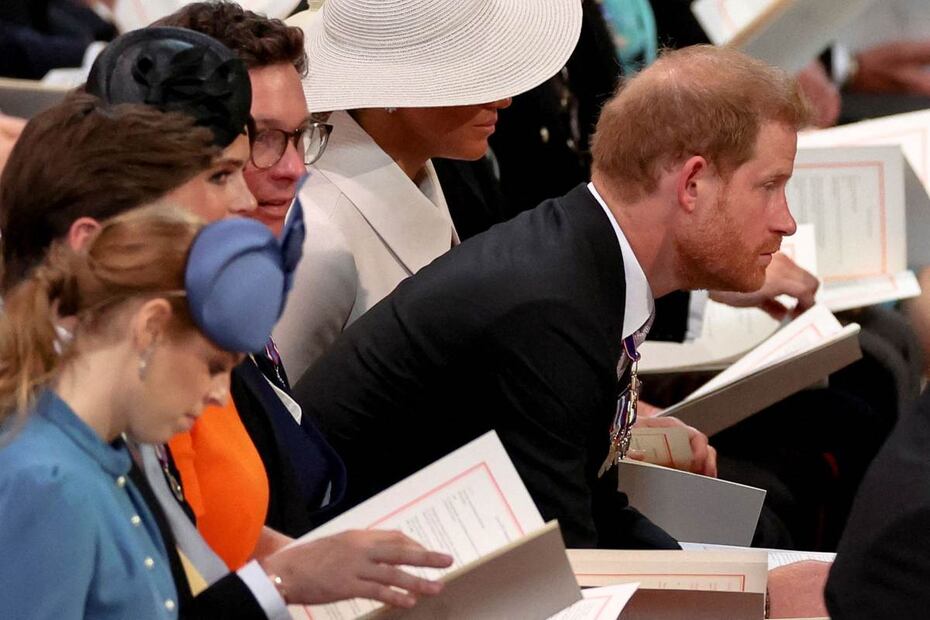 Las caras del príncipe Harry en la misa de Isabel II: ¿aburrido, enojado o arrepentido?