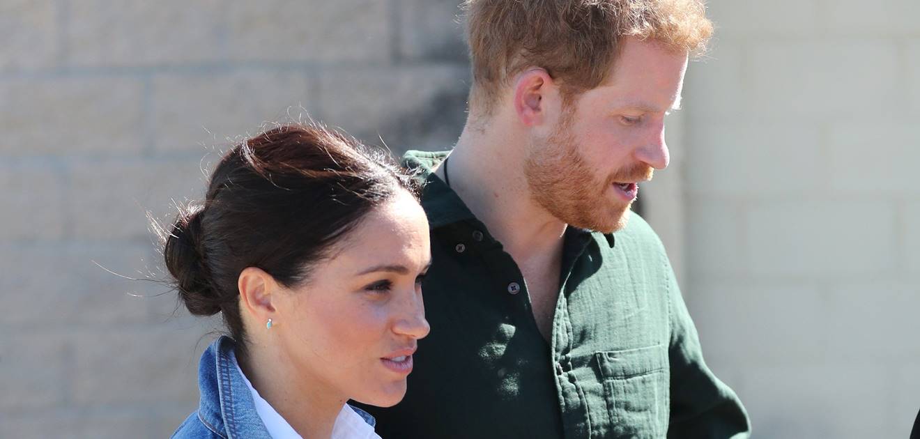 ¡Beso, beso! Harry y Meghan Markle más enamorados que nunca en su viaje a África